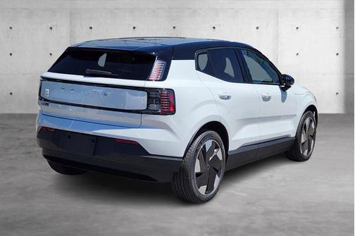 2025 Volvo EX30 Twin Motor Plus