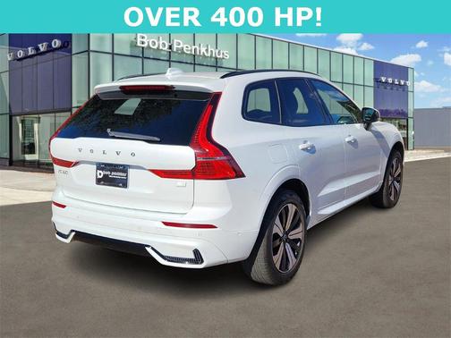 2023 Volvo XC60 Recharge Plug-In Hybrid T8 Plus Dark Theme