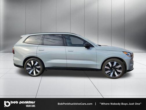 2025 Volvo EX90 Ultra, Twin Motor Performance, Fully electric, 7 Seats