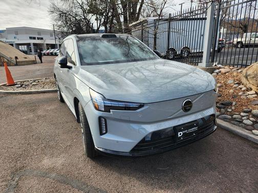 2025 Volvo EX90 Ultra, Twin Motor Performance, Fully electric, 7 Seats