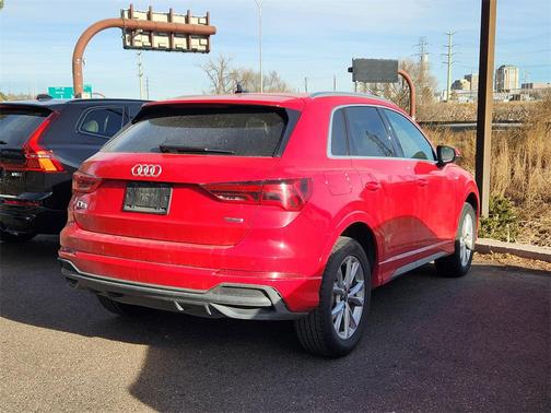 2024 Audi Q3 Premium 45 TFSI S line quattro Tiptronic