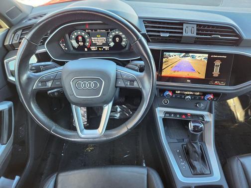 2024 Audi Q3 Premium 45 TFSI S line quattro Tiptronic