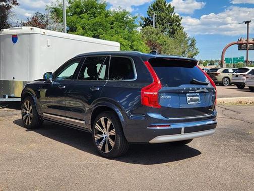 2022 Volvo XC90 T6 Inscription