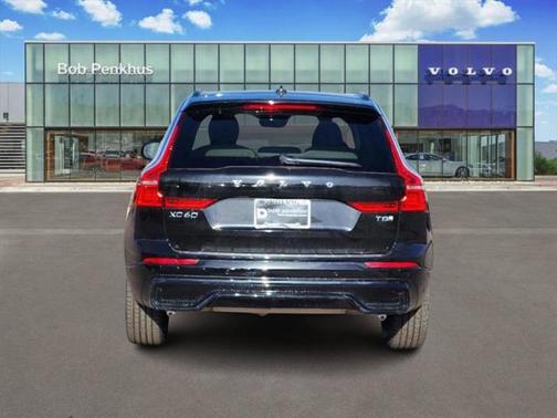 2025 Volvo XC60 Plug-In Hybrid T8 Plus