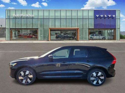 2025 Volvo XC60 Plug-In Hybrid T8 Plus
