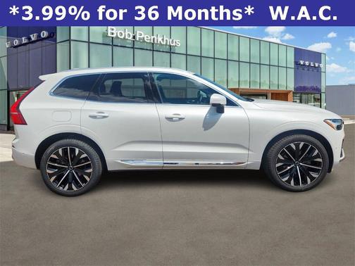2023 Volvo XC60 B5 Ultimate Bright Theme