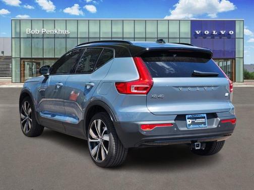 2022 Volvo XC40 Recharge Pure Electric P8 Twin Ultimate