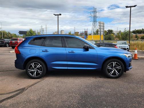2021 Volvo XC60 T5 R-Design