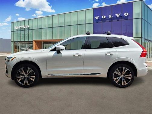 2022 Volvo XC60 B6 Inscription