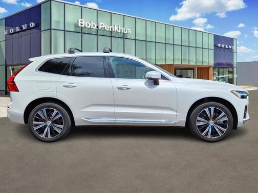 2022 Volvo XC60 B6 Inscription
