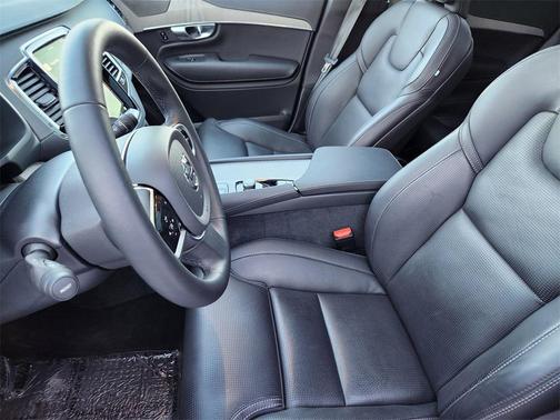 2025 Volvo XC90 Plug-In Hybrid T8 Ultra 7-Seater