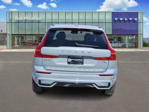 2025 Volvo XC60 Plug-In Hybrid T8 Plus