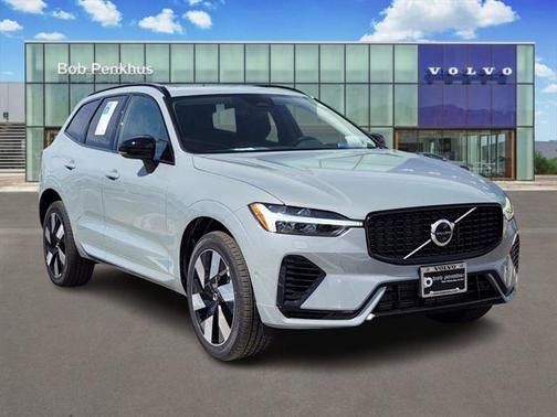2025 Volvo XC60 Plug-In Hybrid T8 Plus
