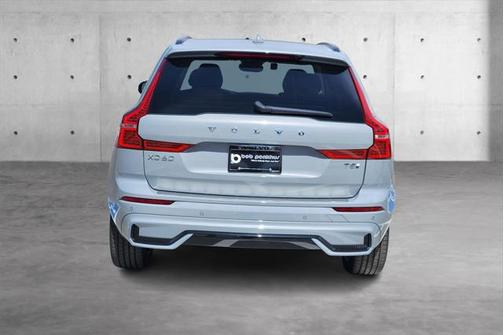 2025 Volvo XC60 Plug-In Hybrid T8 Plus