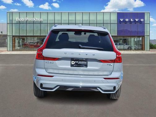 2025 Volvo XC60 Plug-In Hybrid T8 Plus