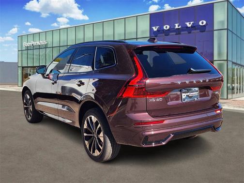 2026 Volvo XC60 B5 Plus
