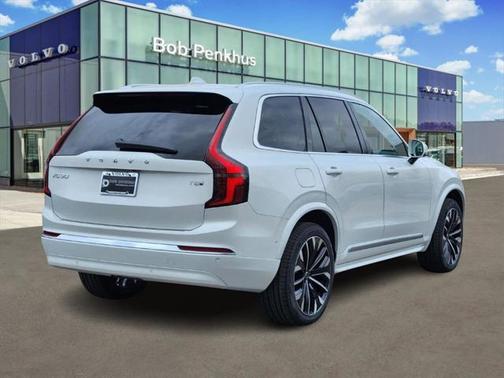 2025 Volvo XC90 Plug-In Hybrid T8 Plus 7-Seater