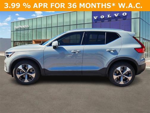 2025 Volvo XC40 B5 Plus Bright Theme