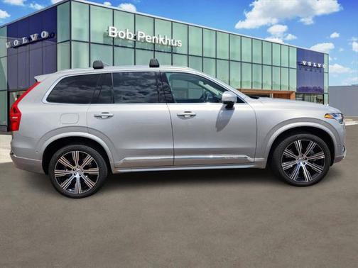 2024 Volvo XC90 Recharge Plug-In Hybrid T8 Ultimate Bright Theme 7-Seater