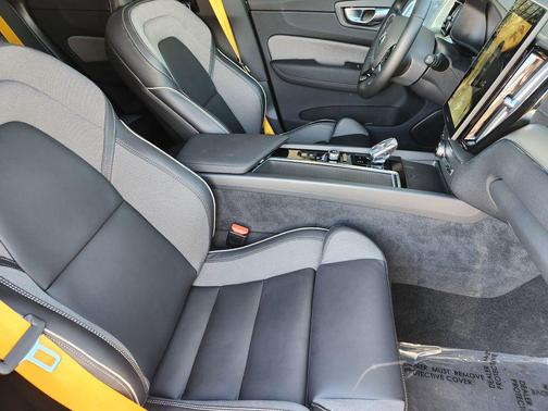 2026 Volvo XC60 Plug-In Hybrid T8 Polestar