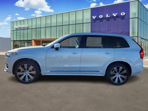 2025 Volvo XC90 B6 Plus 7-Seater