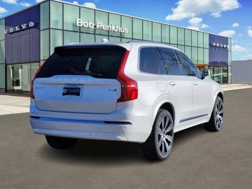 2025 Volvo XC90 B6 Plus 7-Seater