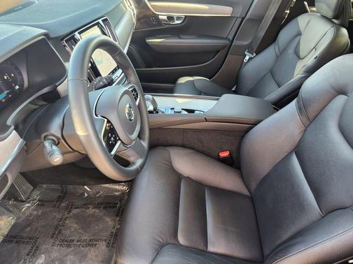 2024 Volvo V90 Cross Country B6 Plus