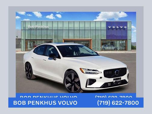 2025 Volvo S60 Plug-In Hybrid T8 Plus