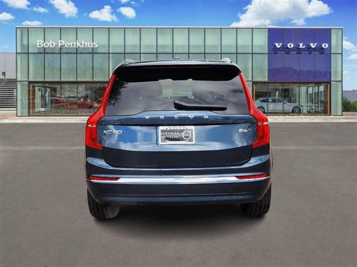 2025 Volvo XC90 B6 Plus 7-Seater