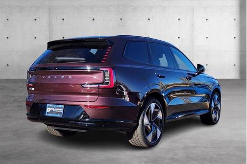 2025 Volvo EX90 Twin Motor Performance Ultra 6-Seater