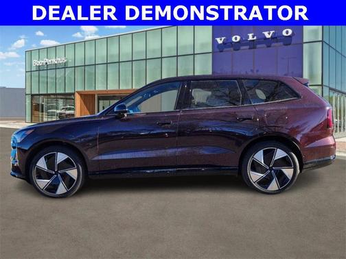 2025 Volvo EX90 Twin Motor Performance Ultra 6-Seater