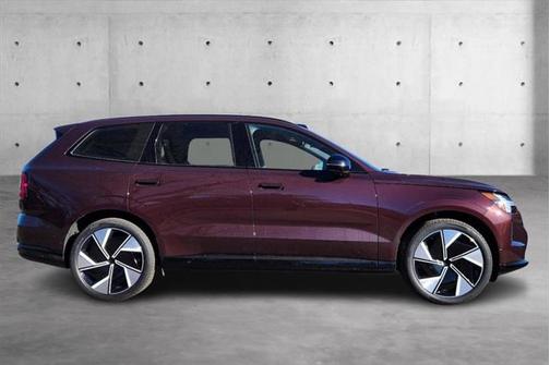 2025 Volvo EX90 Twin Motor Performance Ultra 6-Seater