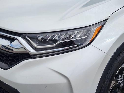 White 2019 Honda CR-V Touring