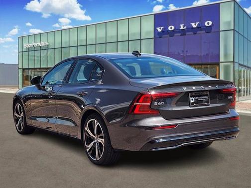 2025 Volvo S60 B5 Core