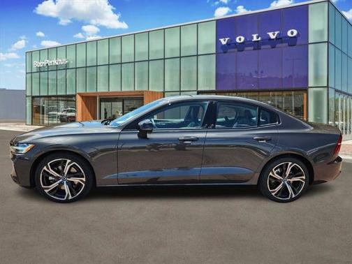 2025 Volvo S60 B5 Core