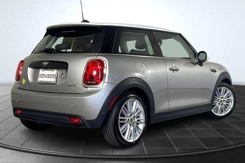 2024 MINI SE Hardtop Cooper