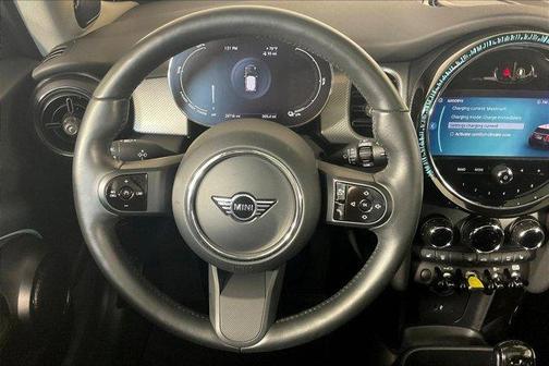 2024 MINI SE Hardtop Cooper