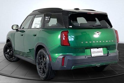 British Racing Green 2027 MINI Countryman