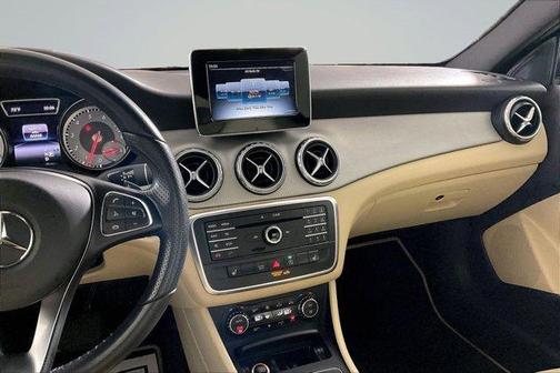 2017 Mercedes-Benz GLA 250