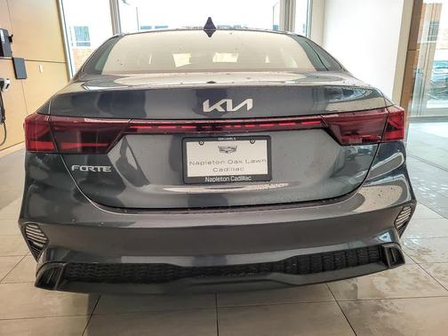 Gravity Gray 2022 Kia Forte LXS