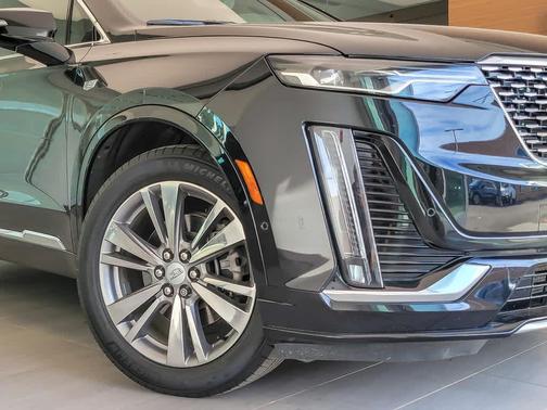 2022 Cadillac XT6 Premium Luxury AWD