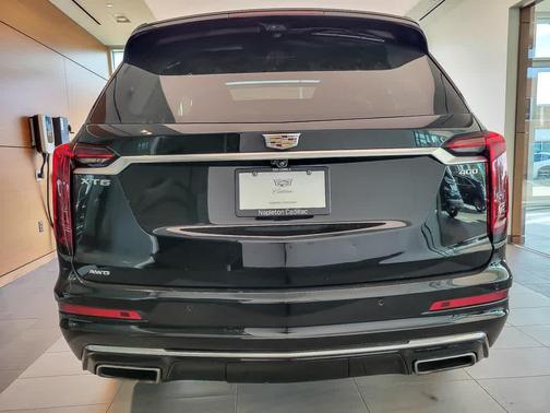 2022 Cadillac XT6 Premium Luxury AWD
