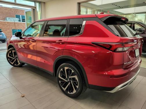 2023 Mitsubishi Outlander SE Special Editiont S-AWC