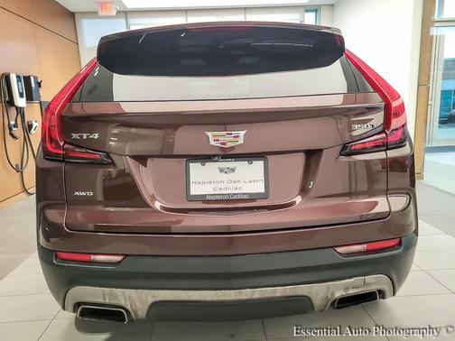 2023 Cadillac XT4 Premium Luxury