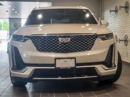 2022 Cadillac XT6 Luxury AWD