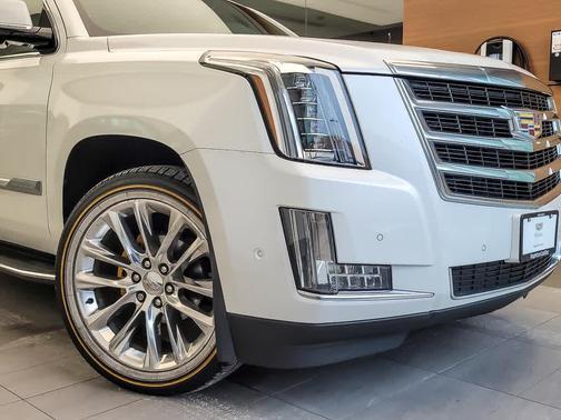 2020 Cadillac Escalade ESV Luxury
