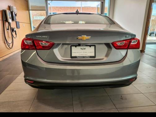Sterling Gray Metallic 2023 Chevrolet Malibu FWD 1LT