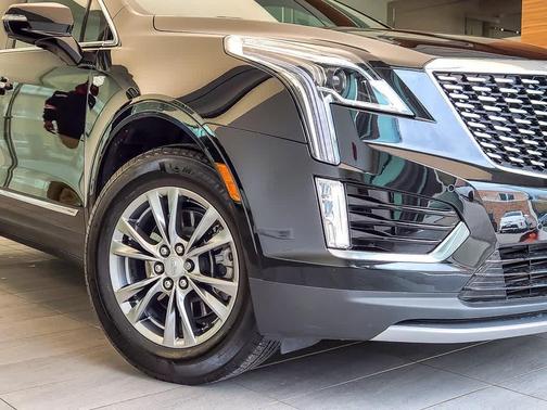 Stellar Black Metallic 2023 Cadillac XT5 Premium Luxury