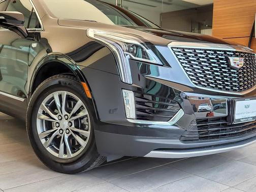Stellar Black Metallic 2023 Cadillac XT5 Premium Luxury