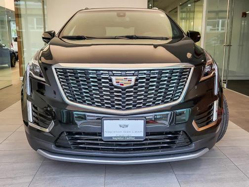 Stellar Black Metallic 2023 Cadillac XT5 Premium Luxury